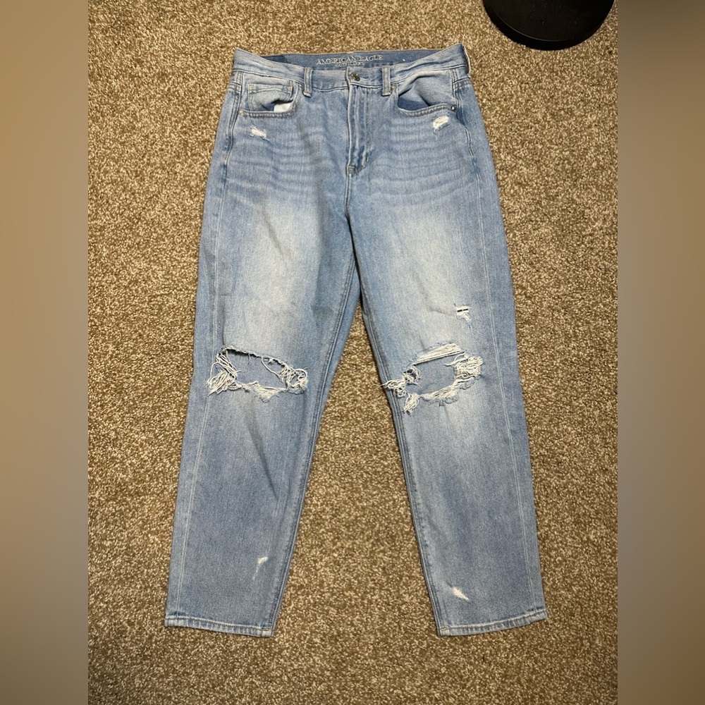 American Eagle mom jeans